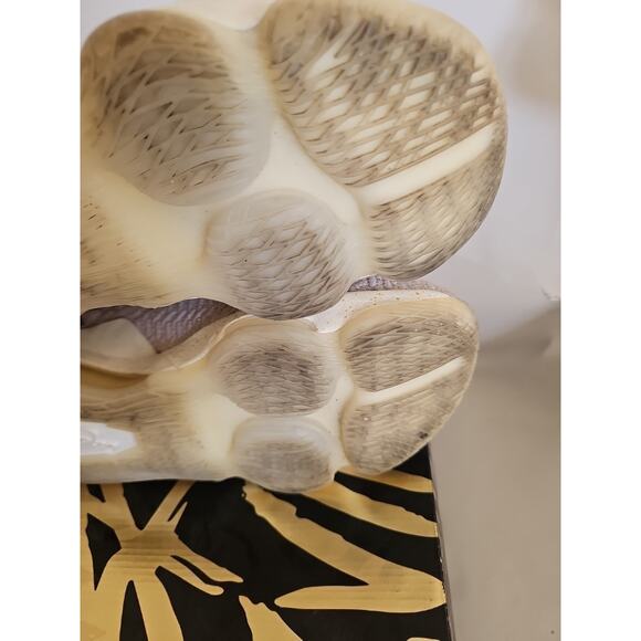 New Nike LeBron XVII 17 CT3466-001 Men’s Size 10 - Picture 13 of 16